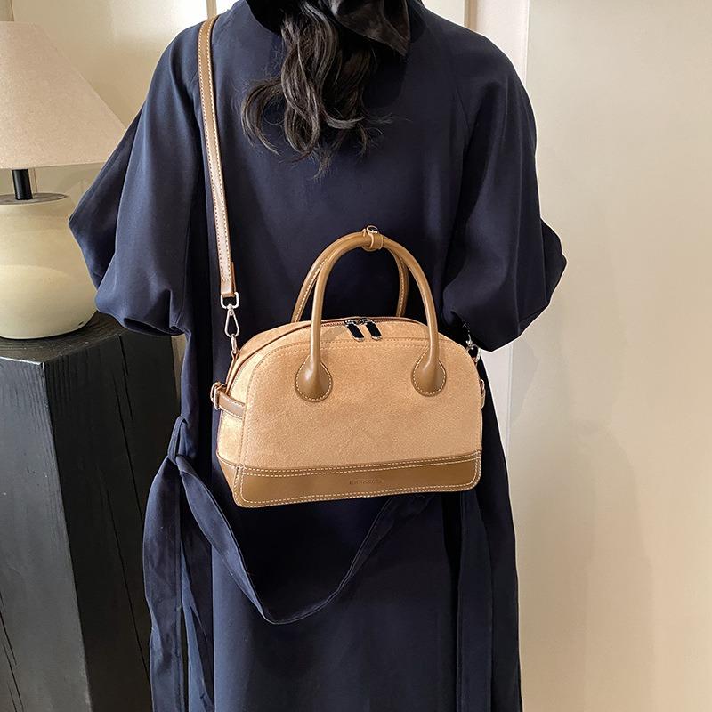 Frosted Bag Women's Large-capacity New Versatile Retro Messenger Bag Niche Fashion Commuter Pillow Bag