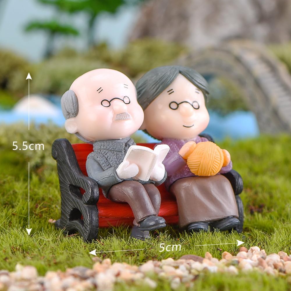 Moin Moin Figurines and Ornaments Featuring a Grandma and Two and a Sofa This Set Features a Grandparent and an Elderly Couple In A Decoration for