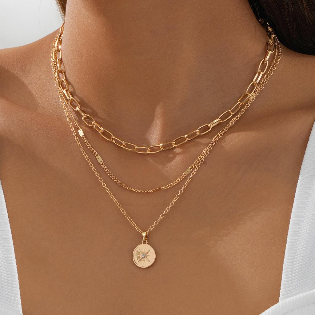 Three-in-one Necklace Temperament, Advanced Stacking, Exquisite Layering, Autumn and Winter Hexagram Pendant with Diamonds