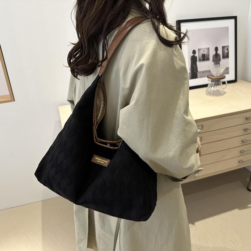 Women'S Bags Commuter Big Bags Women'S Rhombus Shoulder Tote Bags Simple Large-Capacity Commuter Bags Underarm Bags
