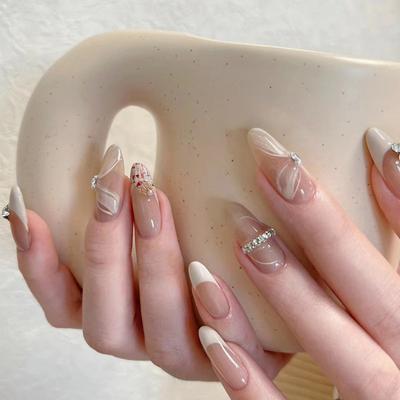 24 Stück Oval Süßes Mädchen Kleiner Duftender Wind Diamant Nagelkunst Kariert Stapel Diamant Falscher Nagel Fertiger Tragenagel