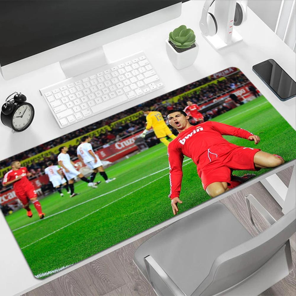Cristiano Ronaldo Feier Großes Mauspade Gamer-Mauspad Schreibtisch-Mauspad Rutschfeste Gummibasis Perfekt für Büro-Laptop-Gaming-Setup