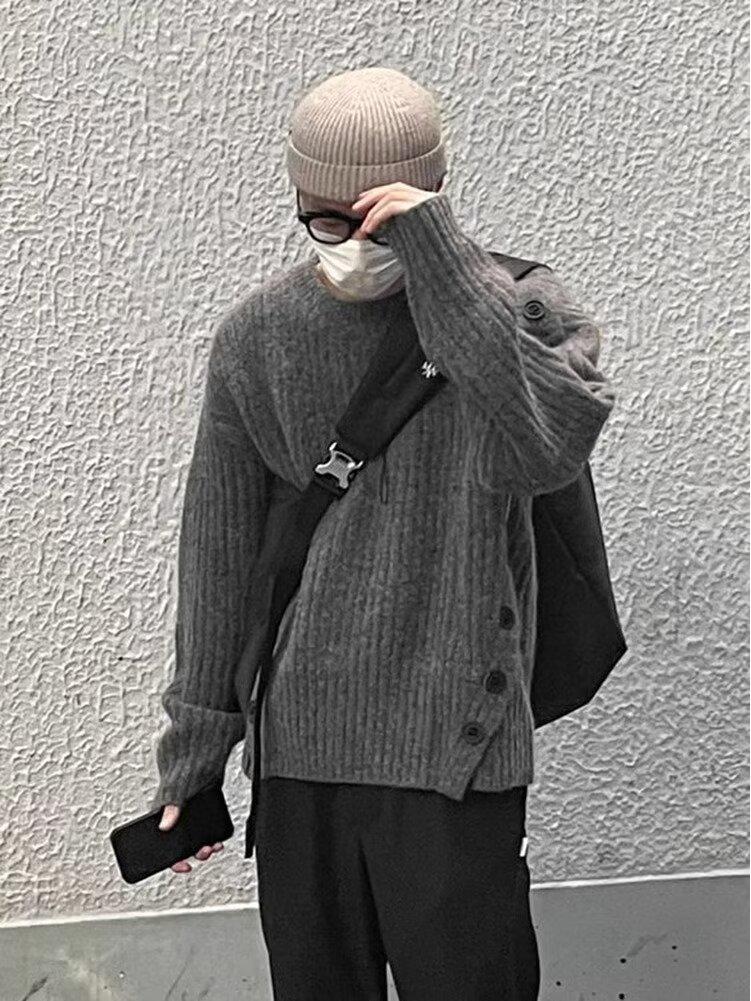 Men's Gray Retro Button-Up Woolen Knit Sweater: Trendy, Niche Heavyweight Coat Design