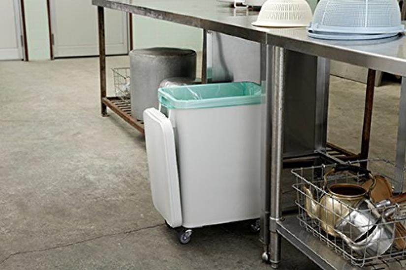 Squirrel Trash Can Commercial Kitchen Caster Pail Gray 70L with Drain Plug Made In Japan