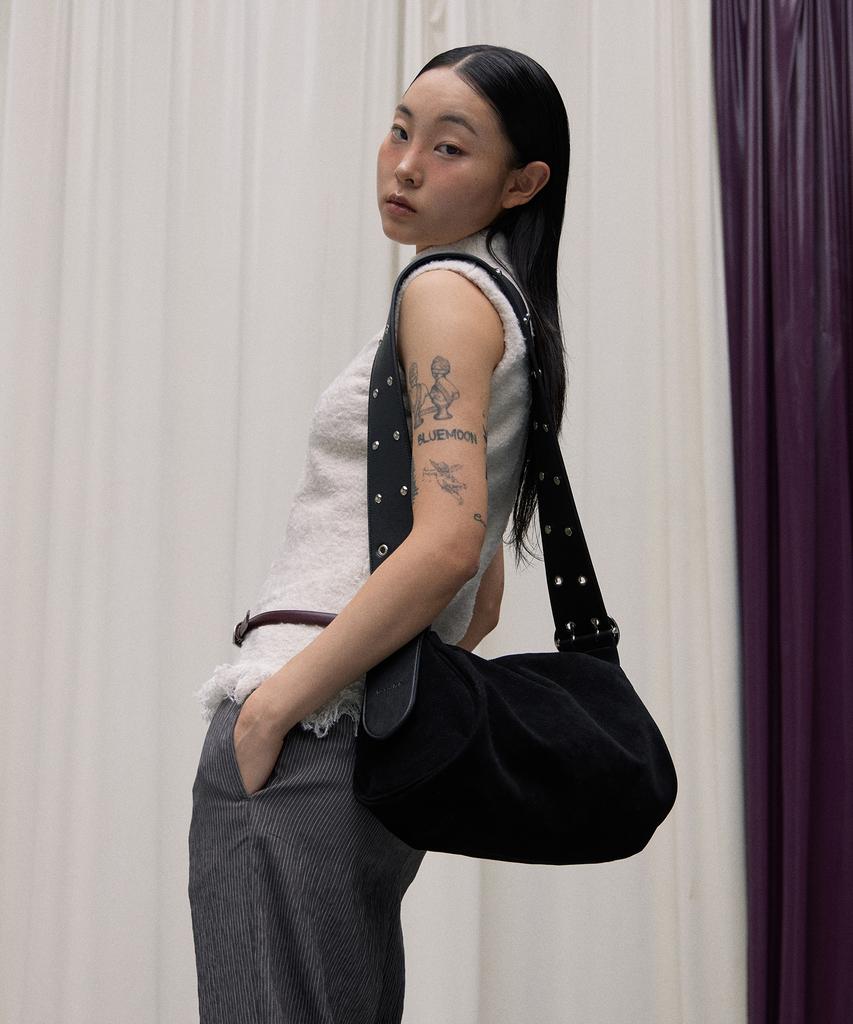 Haveawhale Arc Stud Belt Bag (Bk)