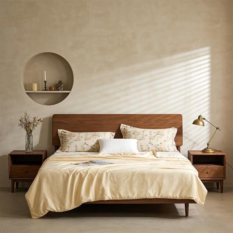 Muji Ice-Feel Brocade Jacquard Mulberry Silk All-Season Quilt