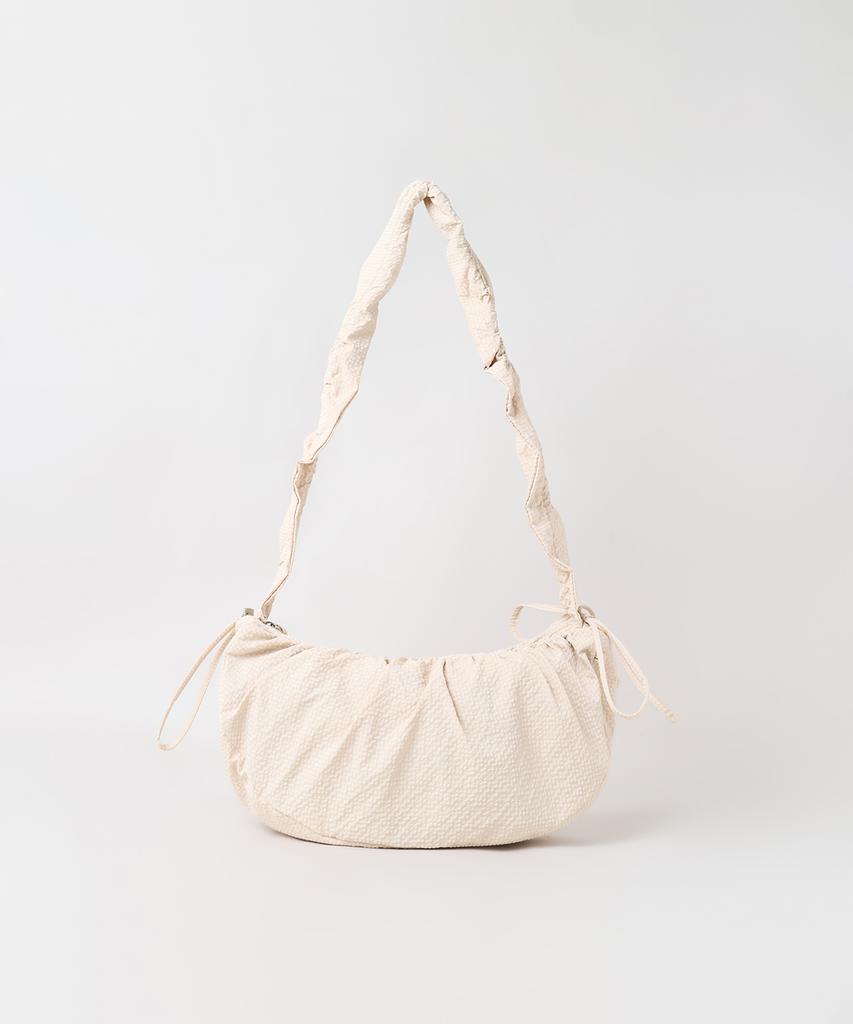 Spao Seersucker Shirred String Hobo Bag_Spakga9A71
