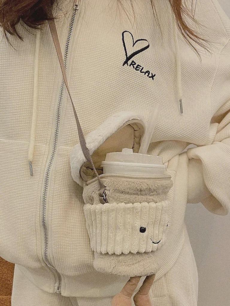 British Cartoon Coffee and Messenger Bag Set: Women's Plush Toy & Milk Tea Cup Bag Gift