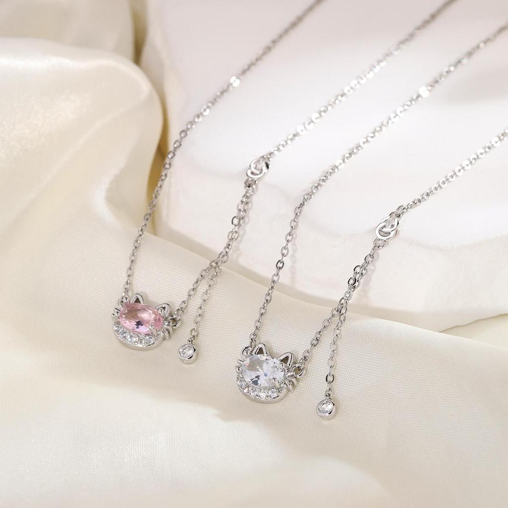 Yi Xuan Lively Cat Zirconia Clavicle Necklace - Cute 3D Diamond Cat Design for Girls
