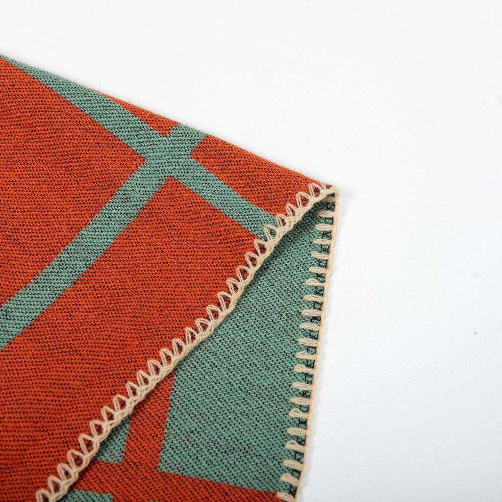 Winter Warm Artifact Plaid Line Pattern Simple And Generous Shawl Cape Women'S Travel Photo Cardigan