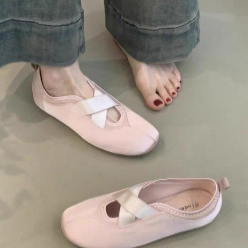 

Fashion Brand Designer Women s Ballet Flats Round Toe Soft Sole Lightweight Satin 2025 Spring Sweet Dancing Shoes for Ladies 35