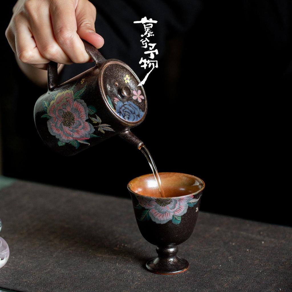Hand-Painted Kesi Peony Ceramic Teapot: New Chinese Style, Retro High-Pot for Exquisite Tea Brewing