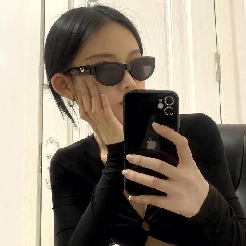 Personalized Black Narrow-Frame Sunglasses Women'S Technology Accessories Sunglasses Fashion High-End Glasses To Take Pictures
