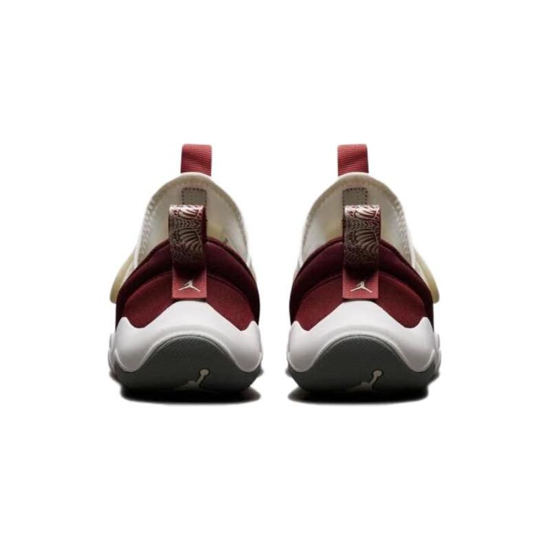 Air Jordan Jordan 23/7 PS Year of the Dragon Kids Sneakers Cream Sail Metallic-Gold-Grain FQ6554-100