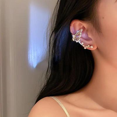 Neue Mode 1 Stück Schmetterling Runder Ohrklemme Ohrring für Frauen Mädchen Schmuck Geschenk Strass Knorpel Clip
