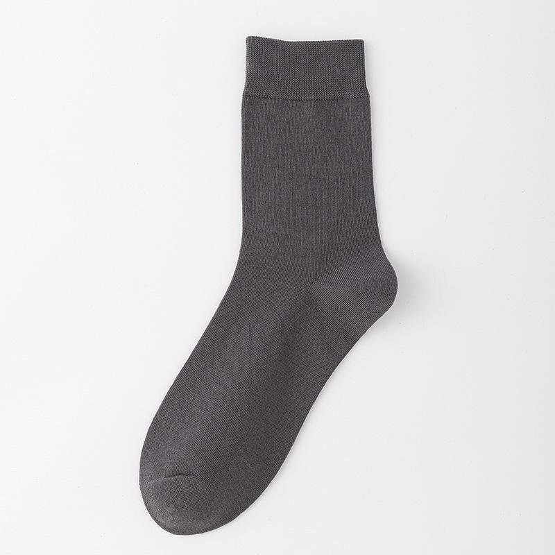 Herren Frühling und Herbst Einfache Lässige All-Match Reine Farbe Anti-Pilling Baumwollsocken