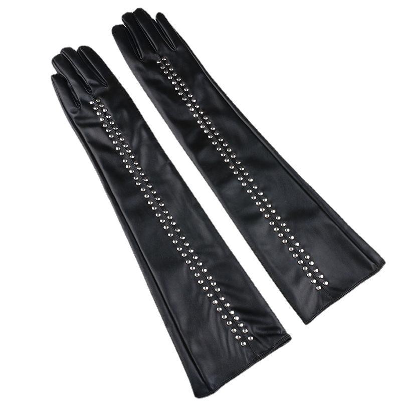 Nye damehansker i skinn Vår og høst Personlig europeisk og amerikansk stil Nitter Punk Svarte Sexy Forlengede PU-skinnhansker