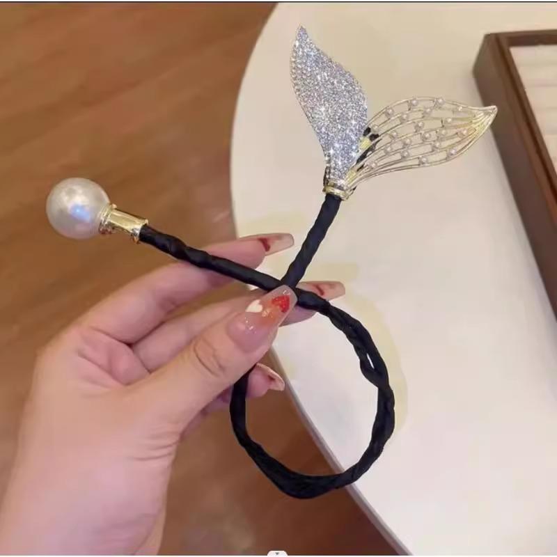 Mermaid Tail Hair Clip, Pearl Twist Hair Bun Maker, Easy Updo Tool for Women, Summer Messy Bun Clip for Back of Head