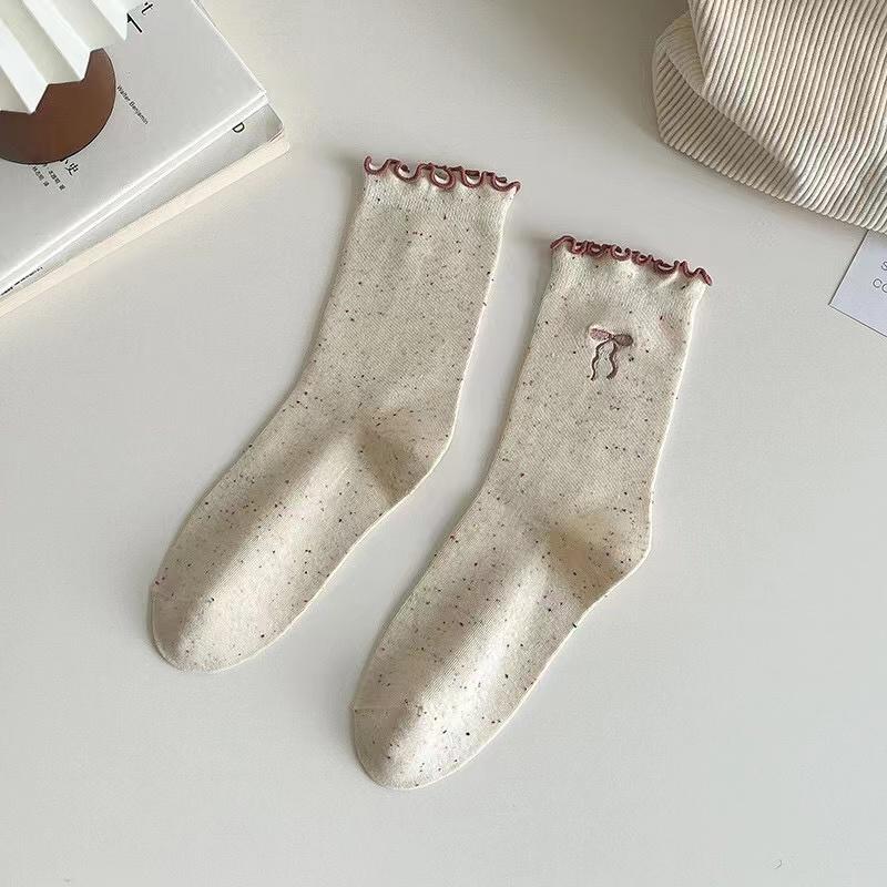 5 Pairs Women's Autumn And Winter New Style Simple And Trendy Dot Fungus Edge Mid Tube Socks With Lace Bow Women's Long Socks
