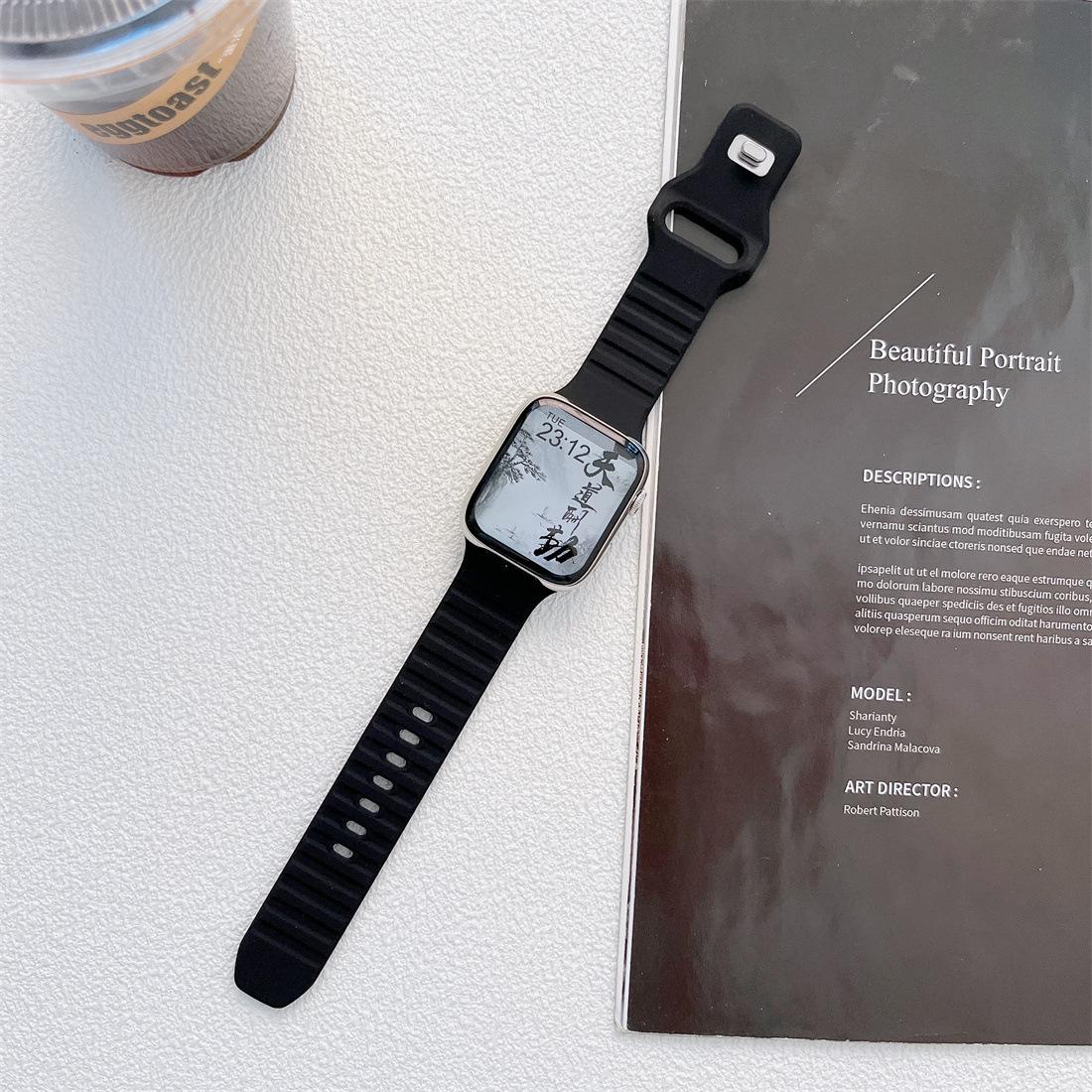 

Мягкий силиконовый ремешок для Apple Watch Ultra Band Series 7 8 49 мм 45 мм 41 мм резиновый браслет iWatch SE 6 5 4 3 44 мм 40 мм 42 мм 38 мм 42mm 44mm 45mm 49mm чёрный