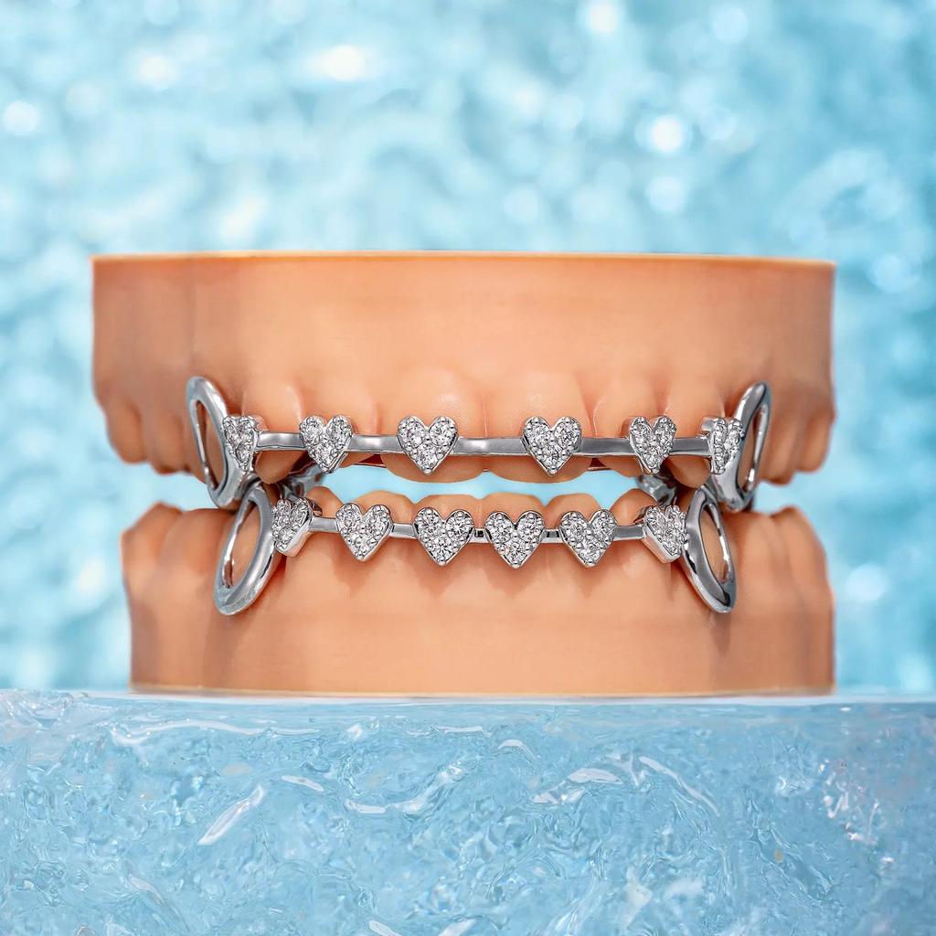 8-Teeth Micro Inlaid Heart Diamond Gold Grillz - Hip Hop Jewelry for Halloween
