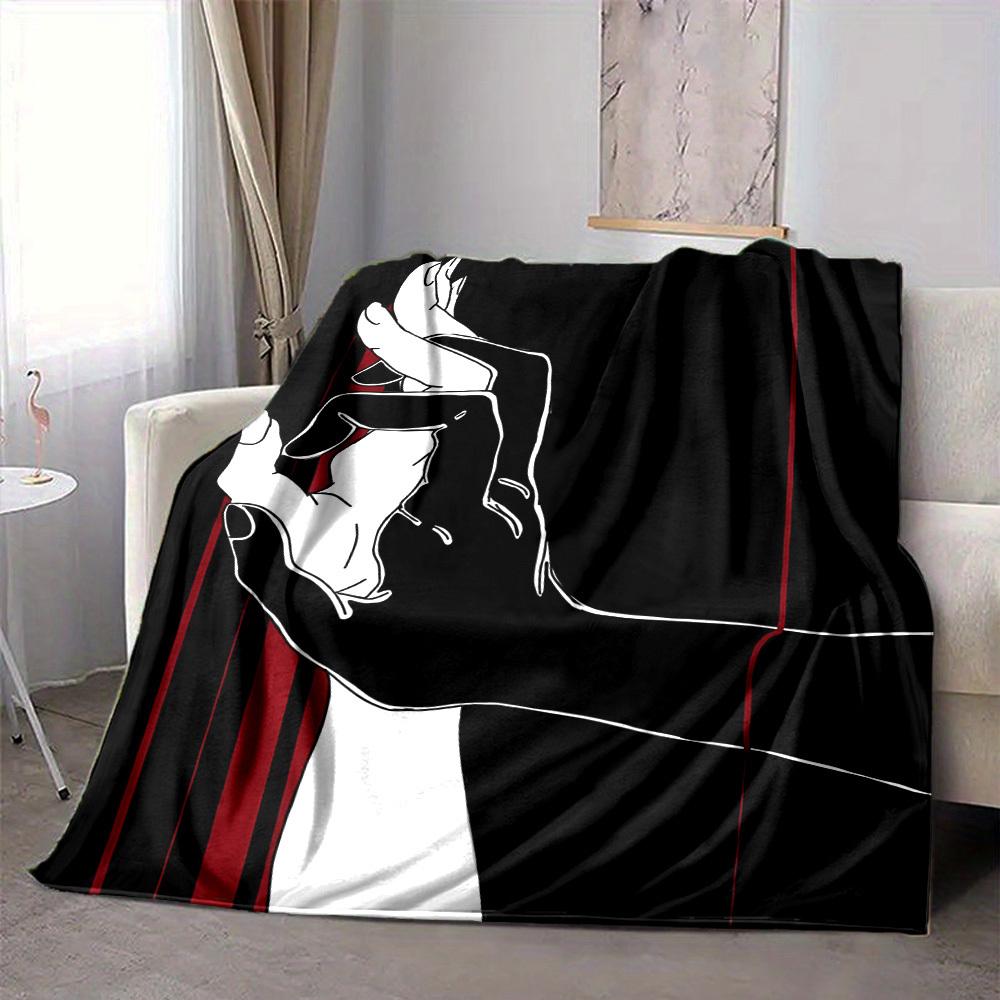 1pc Hand Holding Love Print Blanket - Lightweight Flannel Blanket For Sofa, Bed, Living Room, Office, Outdoor Travel, Camping, Soft 126