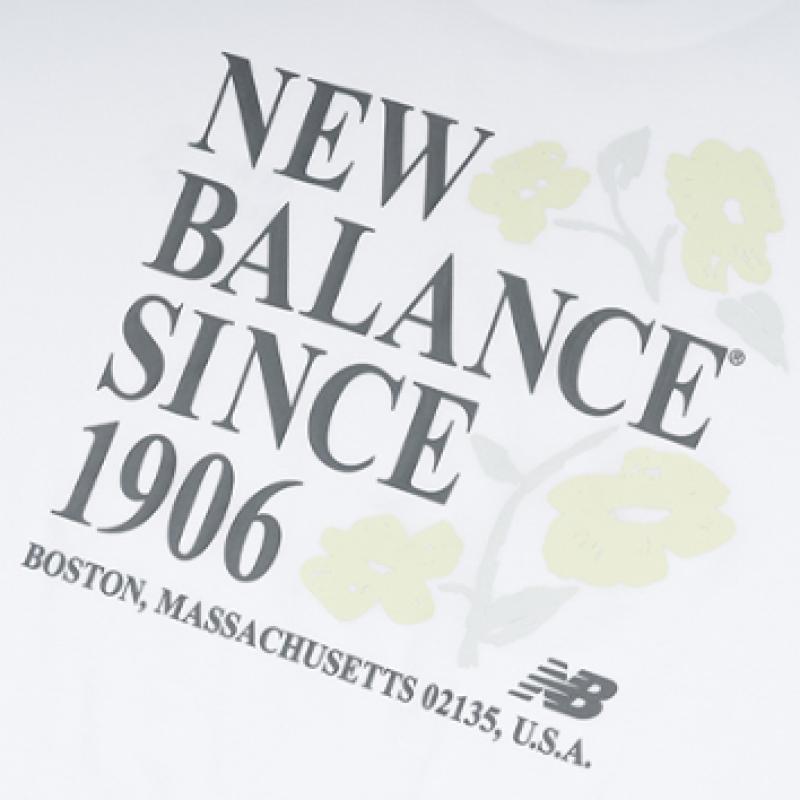New Balance ShorT Sleeve T shirT Frozen Flower leTTering Nbnef31653