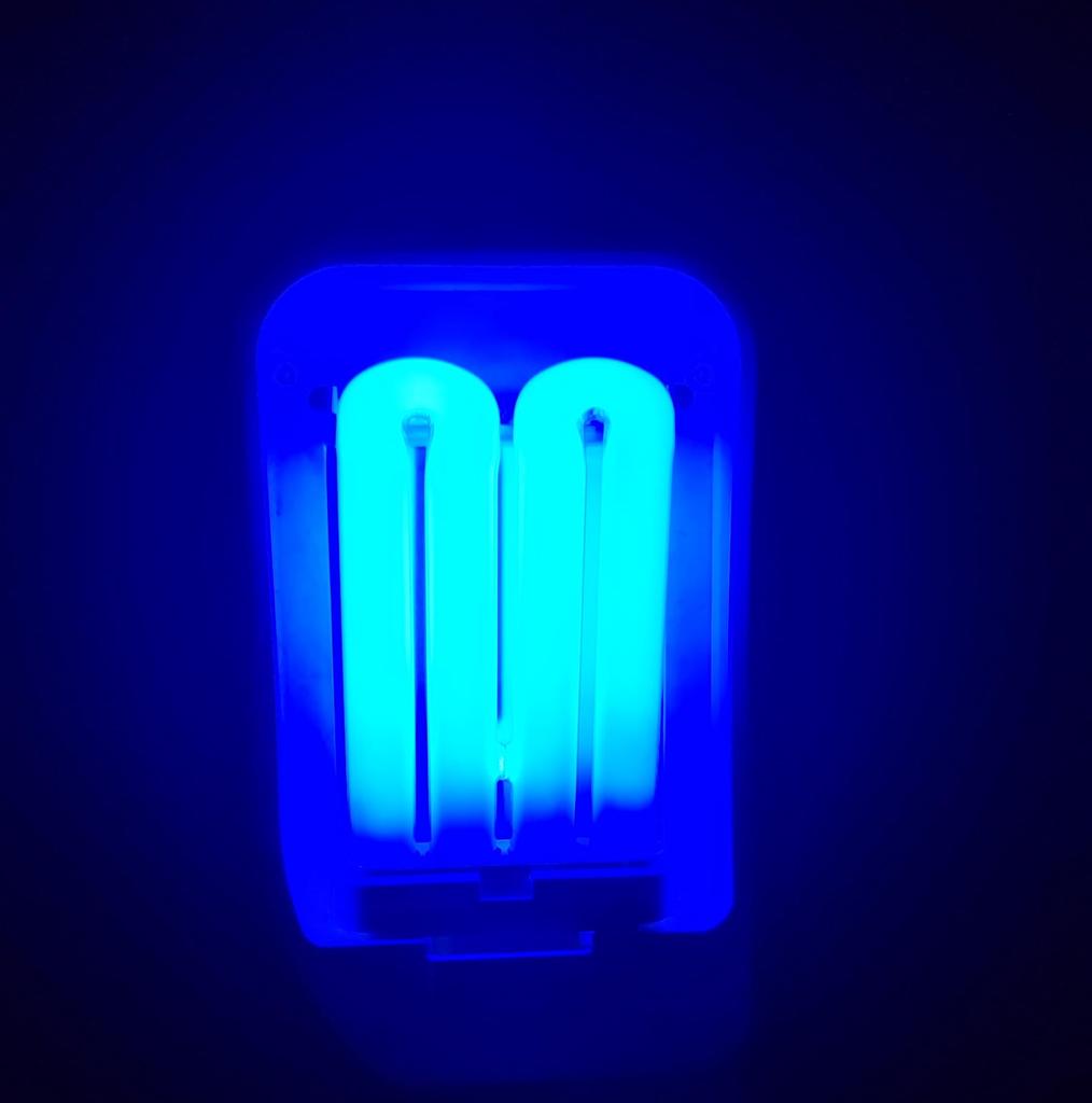 [Amazon.co.jp Exclusive] Compact Color Fluorescent Light Bulb, 27W, Blue (FML27EB), 100V Indoor Use (Twin Parallel, 4-Tube Flat Type, U-Line