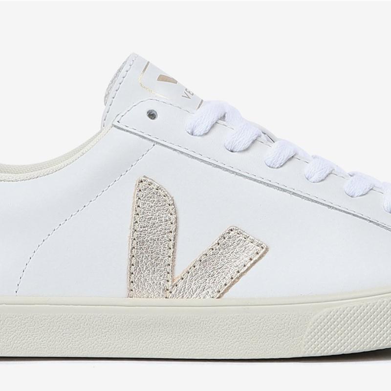 Veja Women S Slim Fit Golden Leather SneakerS Svjf231eo02 490