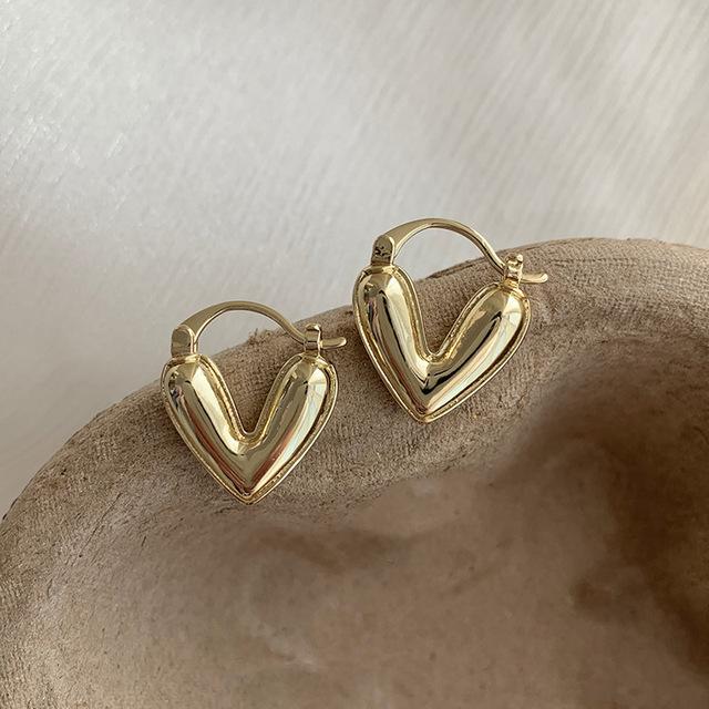 Heart Drip Oil Ear Buckle Korea Sweet All-matching Temperament Hoop Earrings Delicate High-grade New Gold Plating Jewelries