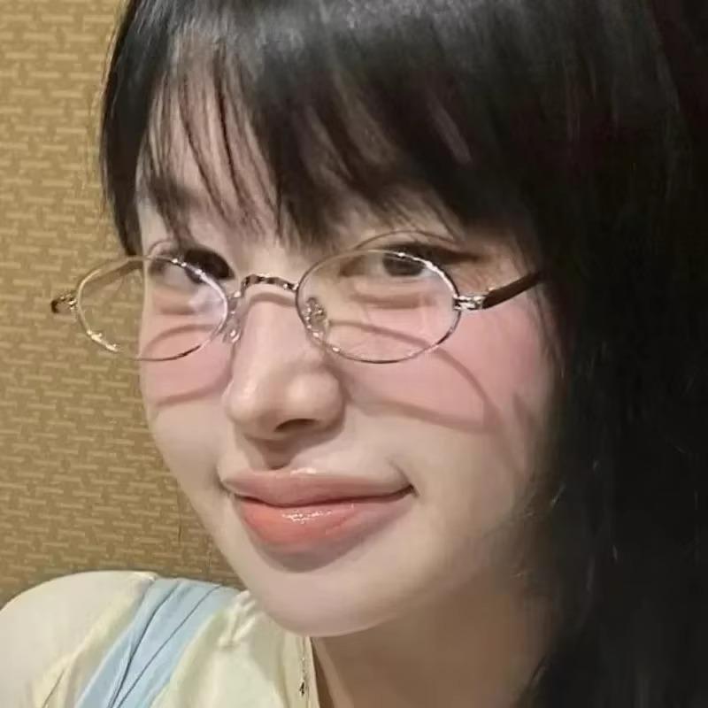 Ins Trendy Small Oval Metal Frame Eye Glasses Women Men Korean Fashion Retro Gold Silver Color Eyewear Anti Blue Light Glasses
