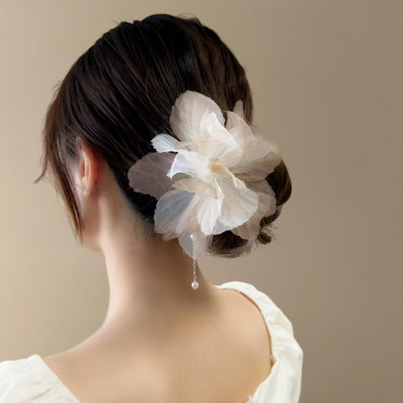 Sandalwood Women's Hairpin: Elegant Modern-Chinese Style Wooden Updo Stick
