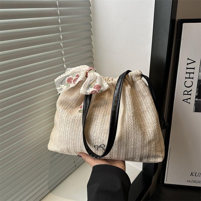 

Красивая летняя новая популярная однотонная милая повседневная сумка-тоут большой вместимости на плечо/подмышку, женская сумка чёрный