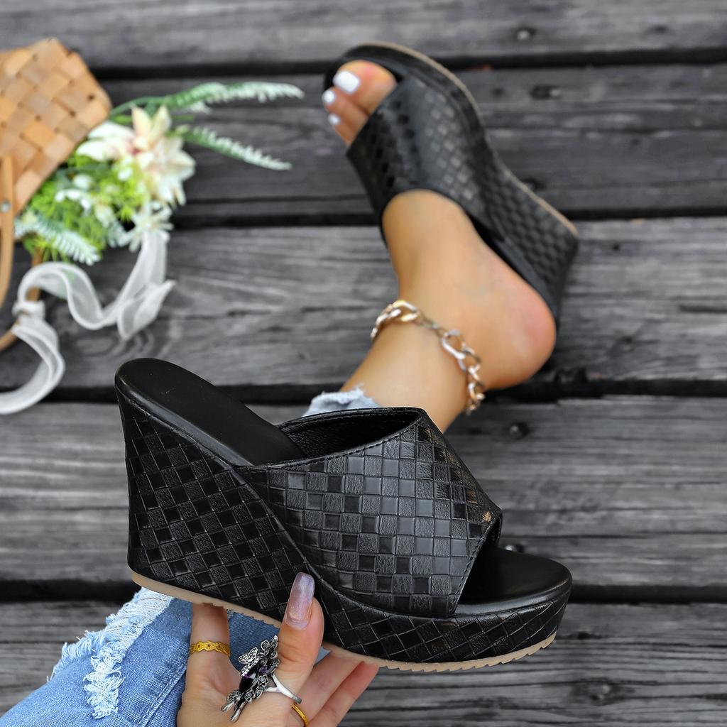 Fashion 2025 Summer Women Peep Toe Wedge Heels Sandals Outdoor Platform Shoes Women Comfortable Anti Slip Beach Sandals Zapatos De Mujer