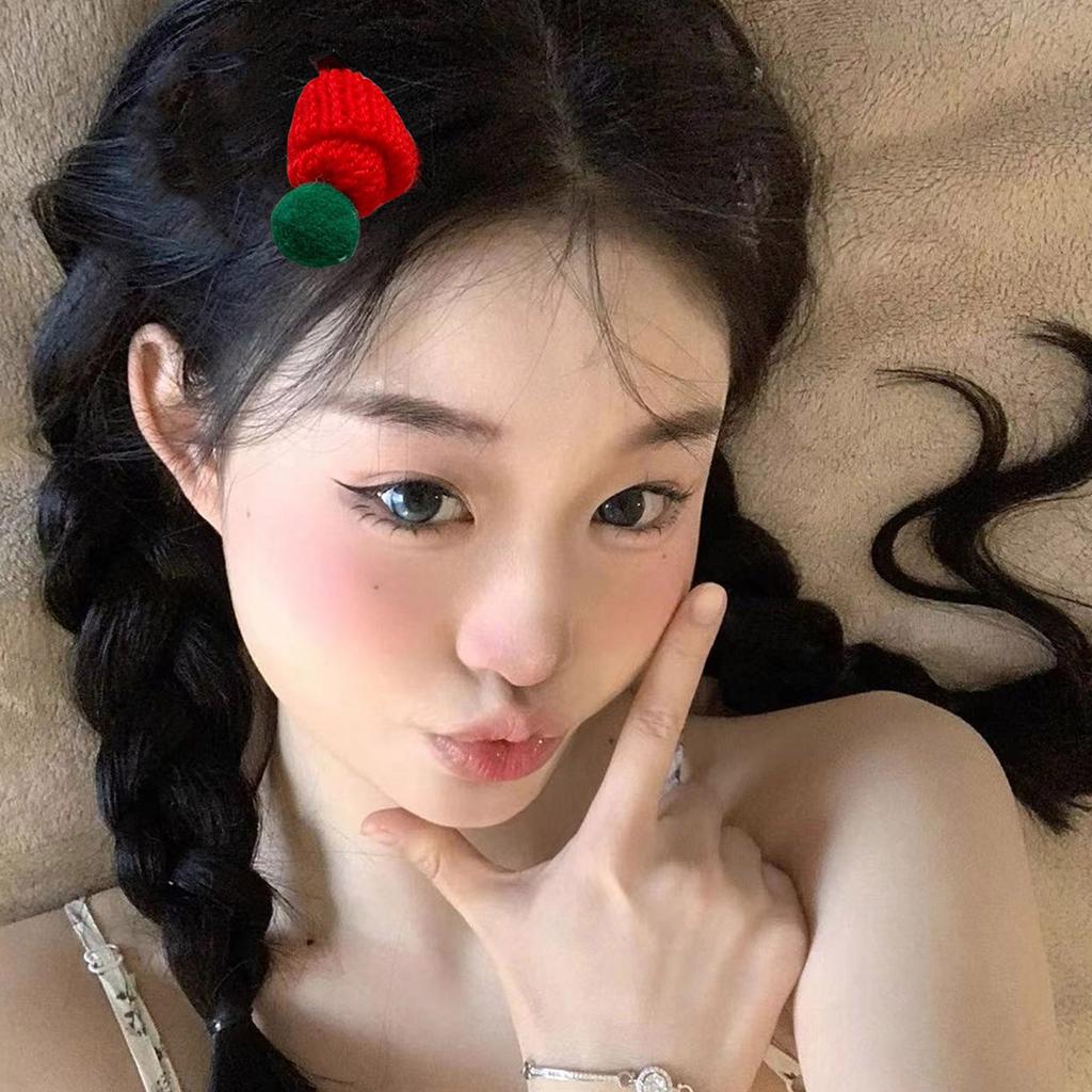 Plush Mini Christmas Hat Hair Clips For Women And Kids Soft Acrylic Festive Headwear Party Hairpieces Hair Accessories