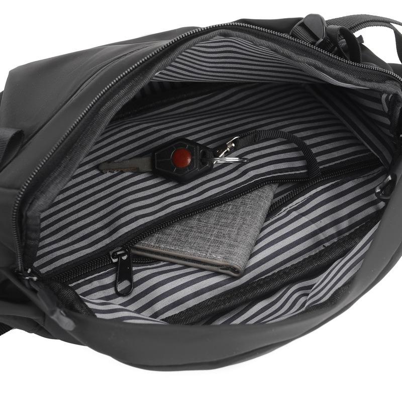 New men's fanny pack, functional breast bag, simple and fashionable shoulder bag, sports fanny pack, large-capacity satchel bag, men's models