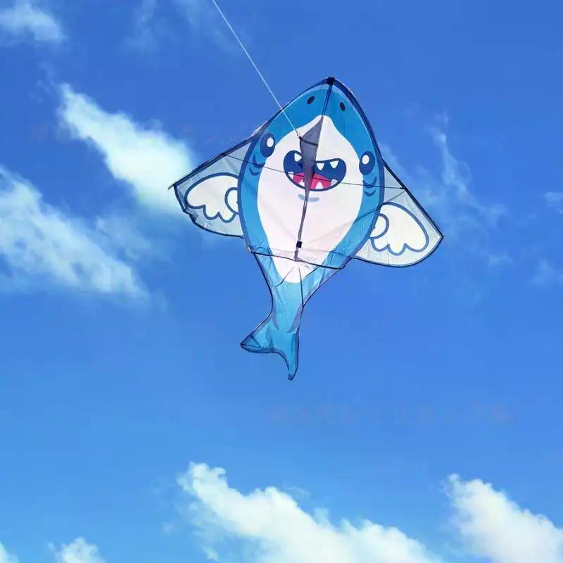 1Pcs New Shark Bee Penguin Cartoon Children's Novice Beginner Kites Flying Outdoor Toys For Kids Animals Nylon Fabric Kite