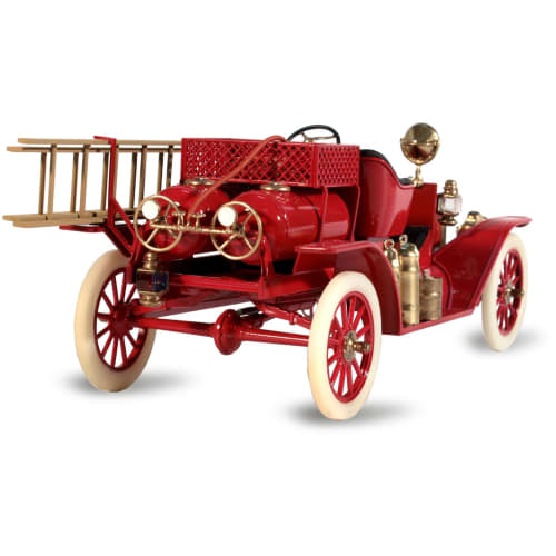 ICM 1/24 Scale Model T Ford 1914 Fire Engine with Crew, Plastic Model 24017
