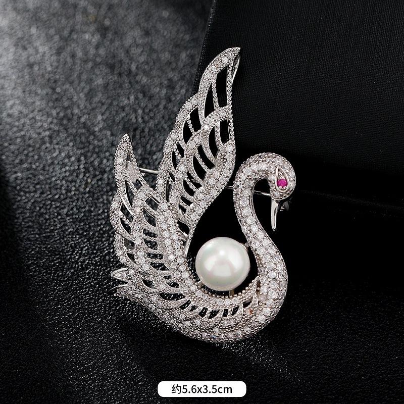 High-end crystal temperament brooch female swan snowflake luxury atmospheric brooch sweater pin suit trendy accessories