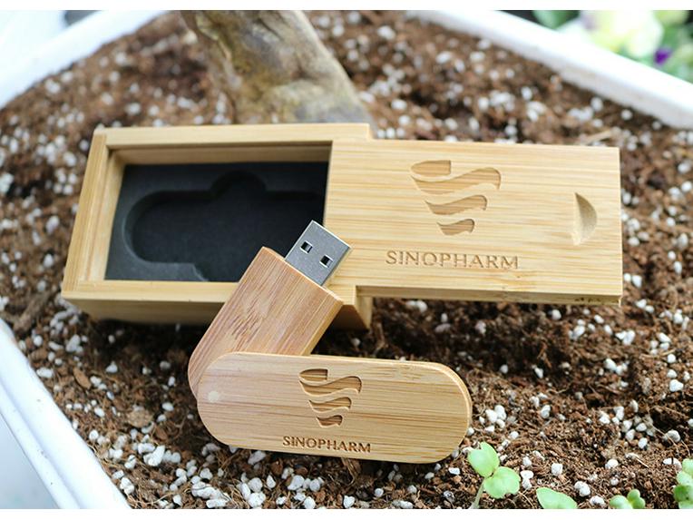 Bamboo & Wood 32GB USB Flash Drive with Custom Logo - Perfect for Graduation Souvenirs & Promotional Gifts