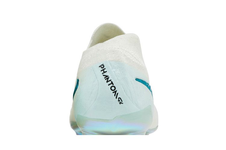 Nike Phantom GX 2 Elite LV8 FG Elite Only Pack