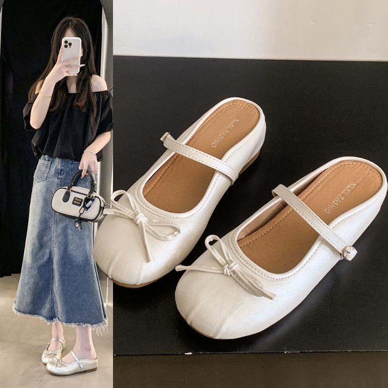 Petite ballerine d'été intérieure pour femme Mary 2025 printemps vêtement extérieur nouveau argent demi-pantoufles rehaussantes sandales de mode