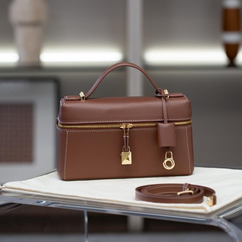 

2025 Новая Женская Сумка из Натуральной Кожи Кожа Шины 23 Сумка-Ланчбокс Мини Маленькая Квадратная Сумка Ручная Одноплечевая Диагональная Сумка 23x13x8cm коричневый