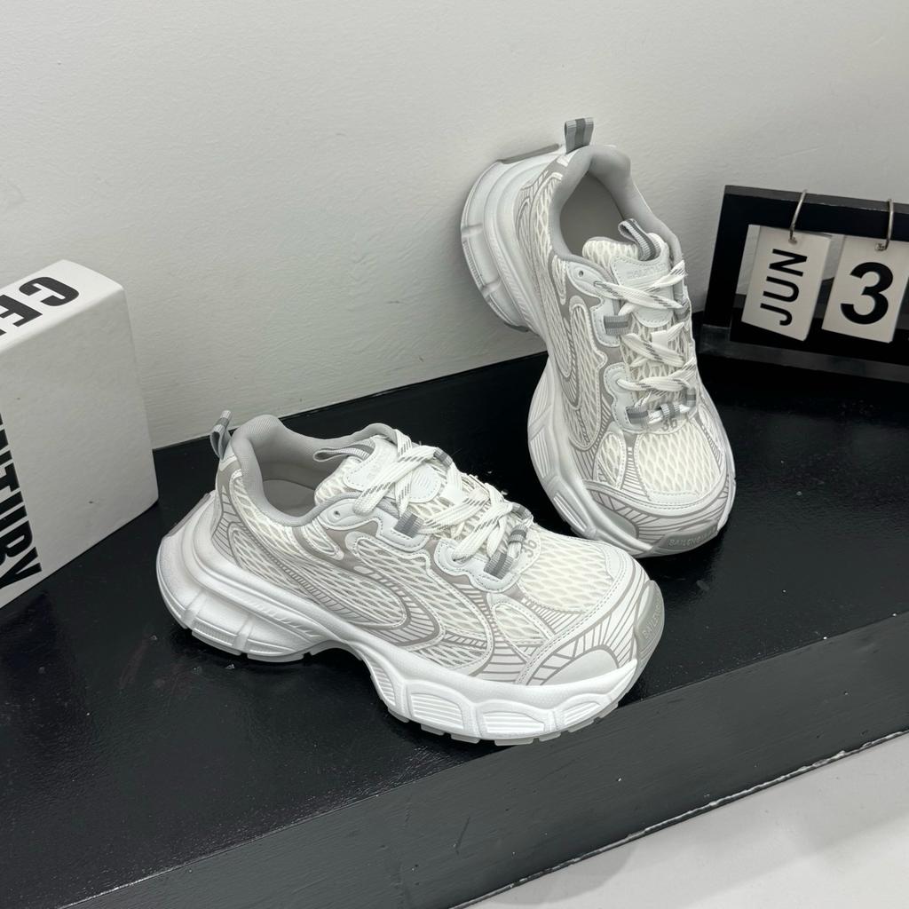 Chaussures de papa épaisses à semelles légères et polyvalentes pour femmes, nouvelles chaussures de sport décontractées à semelles souples pour femmes pour le printemps