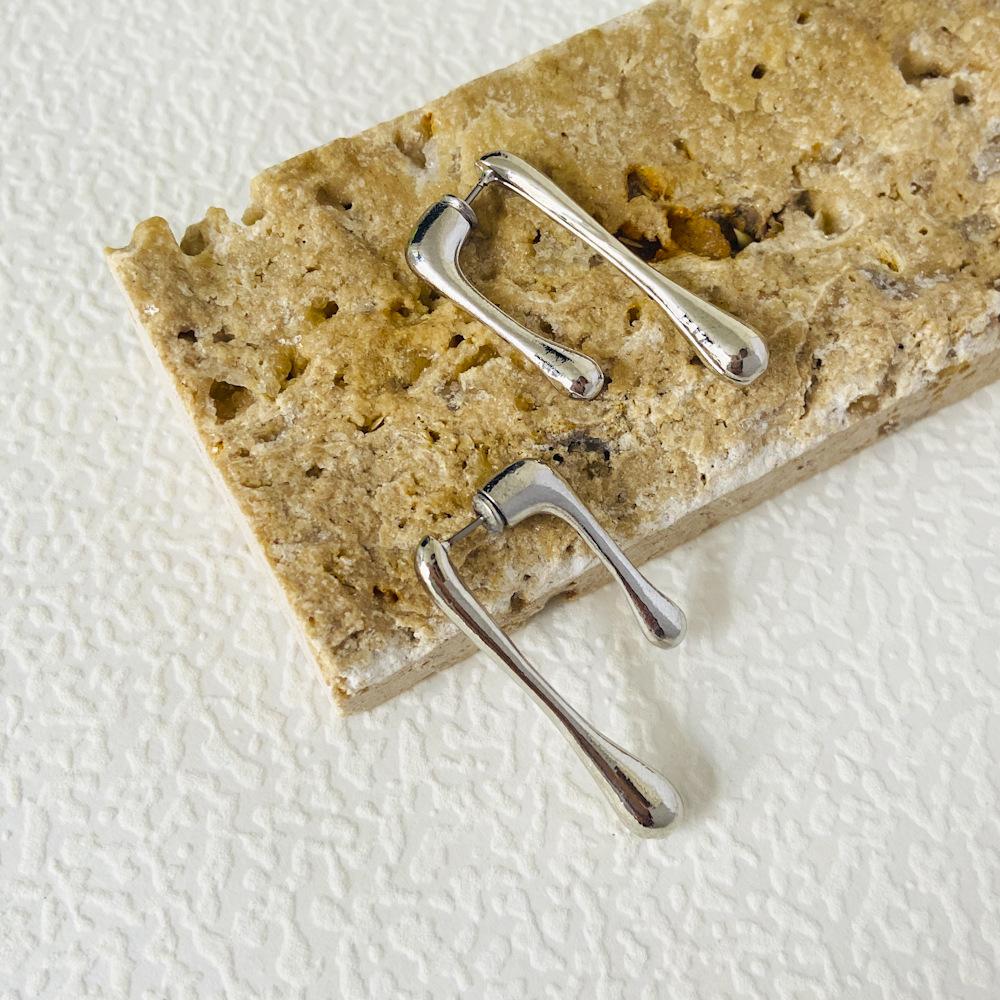 

Винтажные серьги-пусеты в виде капель воды, панк, готика, дерзкие, с цирконом, из сплава, аксессуары для вечеринок, темный романтизм, унисекс, подарок, яркое заявление