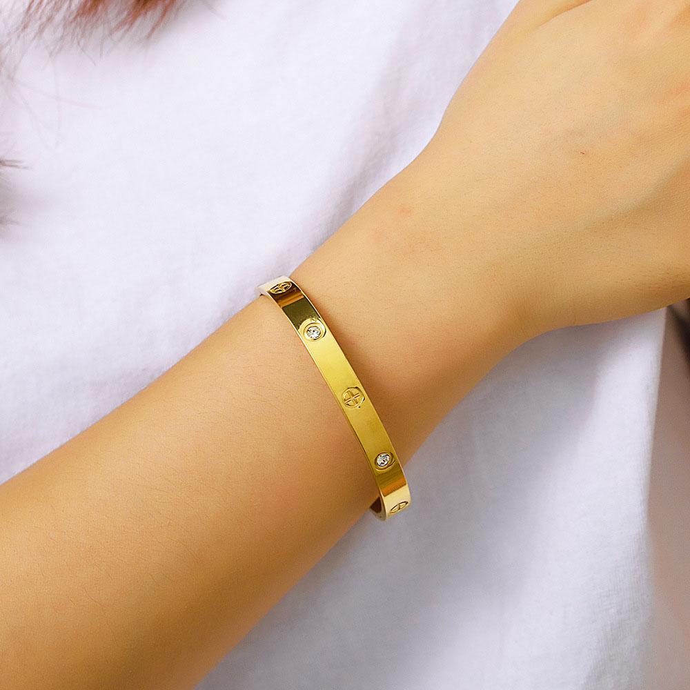 Waterdichte Roestvrijstalen Kruis Armband voor Vrouwen Nieuwe Trend Koppel Armband Luxe Sieraden Accessoires Bruiloft Feest Cadeau