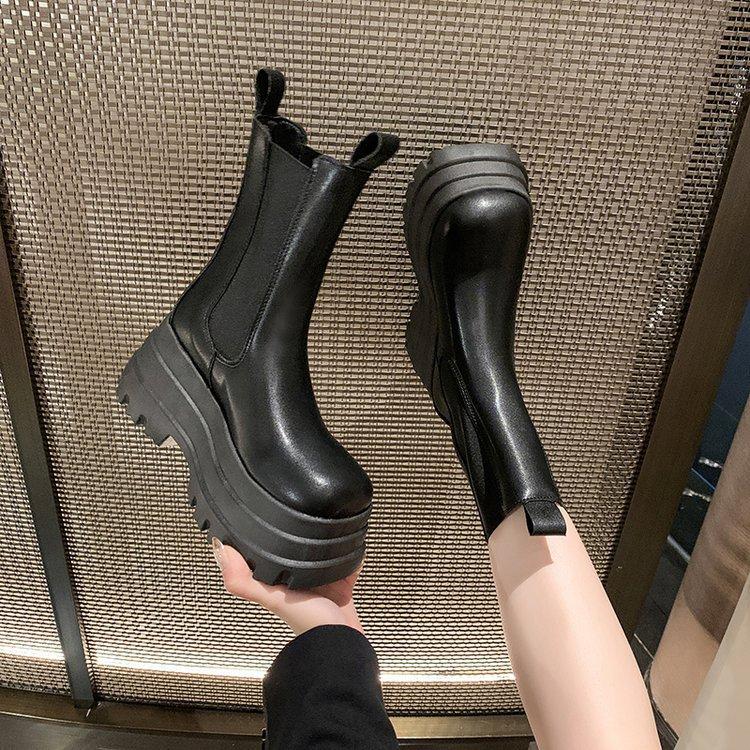 

[youshilai] thick-soled Chelsea women s boots 2025 new autumn and winter smoke boots single boots thin short boots women 42