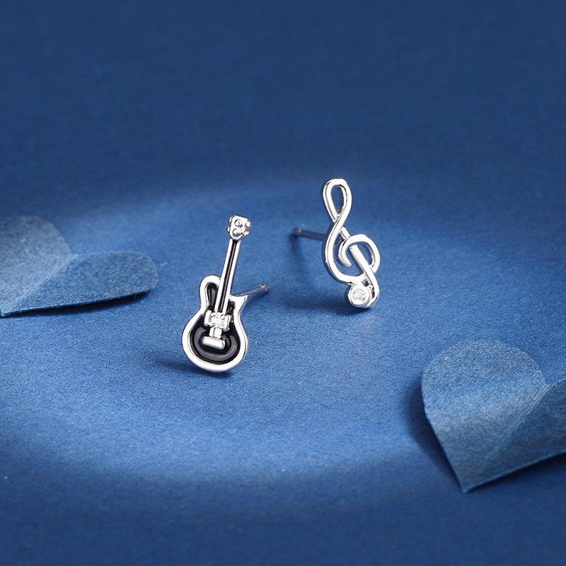 Fashion Cute Fun Jitong 925 Sterling Silver Jewelry Asymmetric Note Diamond Set Personality Versatile Earrings E206
