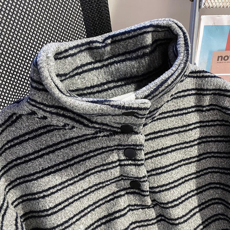 The compound is really super, the velvet and thickened contrasting striped turtleneck sweater is loose and versatile to keep warm in autumn 