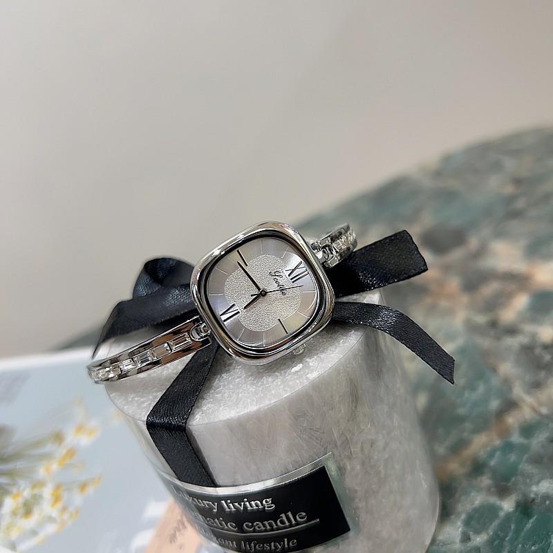 Fashion Diamond Temperament Women S Watch Square Personality Watch Women S Watch Bracelet Watch 9327